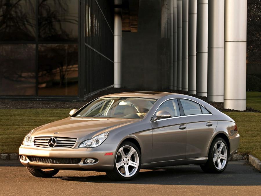  Mercedes-Benz CLS500 2004 года  (US) (фото 5 из 8)